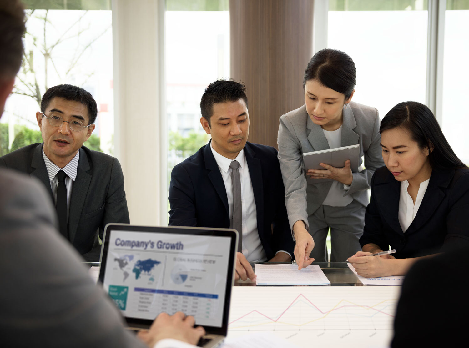 Can a Nominee Director Open a Bank Account or Sign Contracts for My Company?